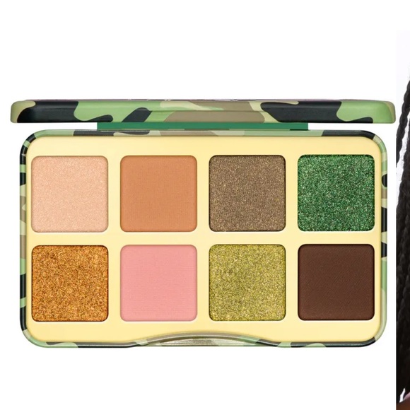 Too Faced Other - Major Love Mini Eyeshadow Palette
TOO FACED